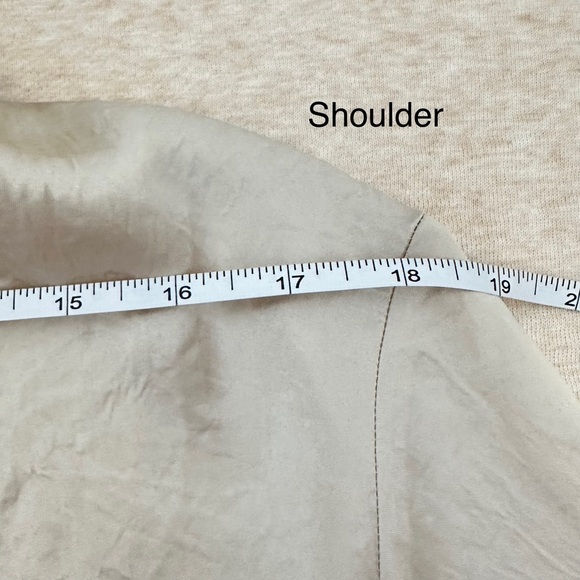 ZARA Women’s Crean Satin Acetato Long Sleeve Back Button Blouse Size S - Picture 6 of 11